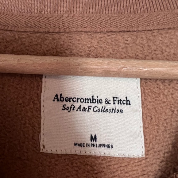 Abercrombie - camel side snap crew neck sweatshirt (never worn) - Picture 6 of 6